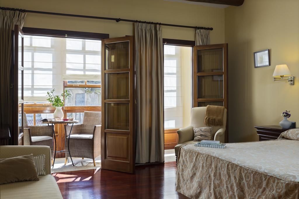 Hotel Rua Villar Сантьяго-де-Компостела Екстер'єр фото