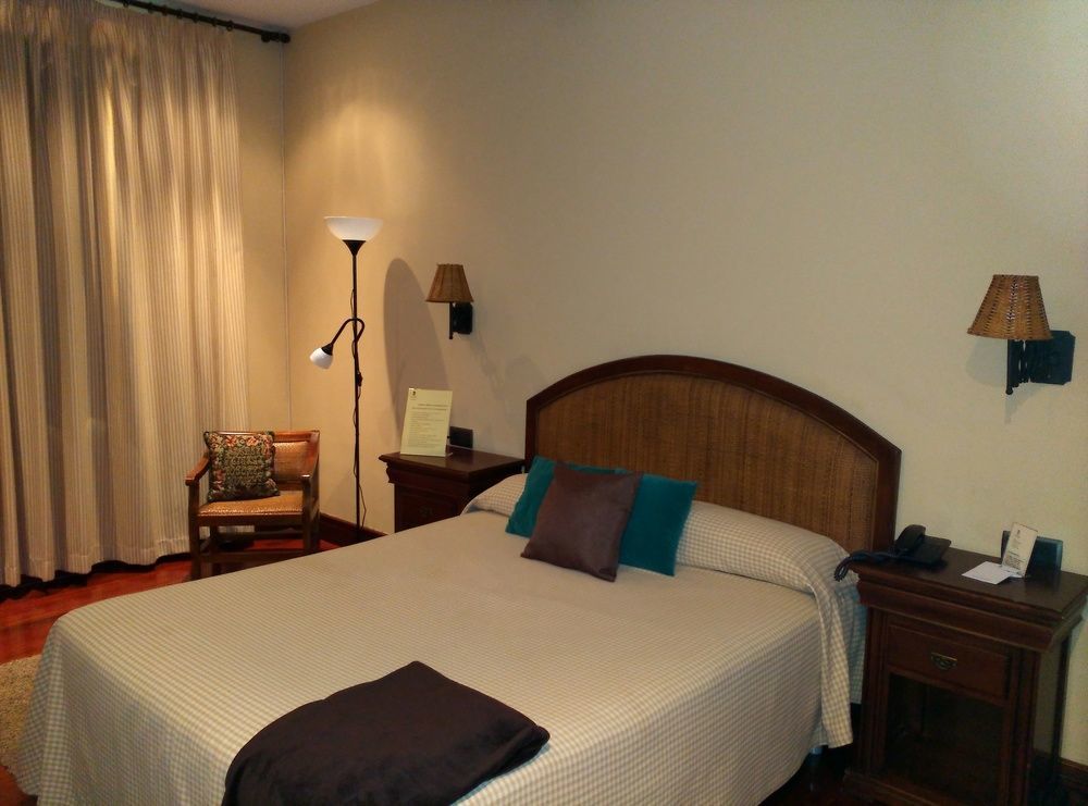 Hotel Rua Villar Сантьяго-де-Компостела Екстер'єр фото
